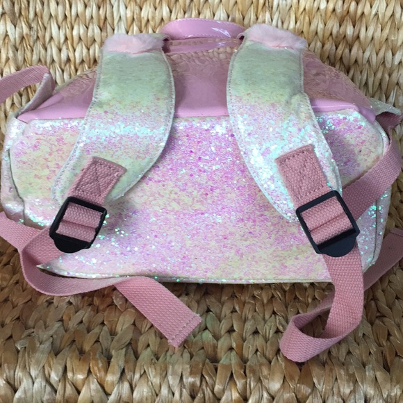💕YRU Pink Fuzzy Heart Glitter Backpack - Picture 4 of 8